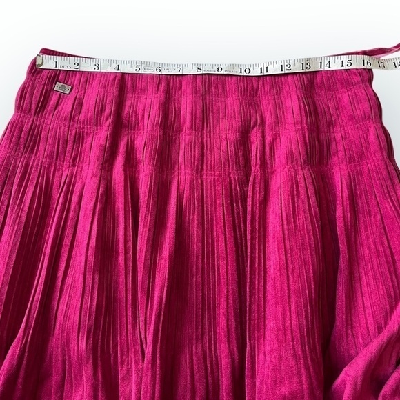 Lulu Castagnette Pleated Faux Suede Midi Skirt Pink Berry Size 12 NWT - Picture 15 of 16